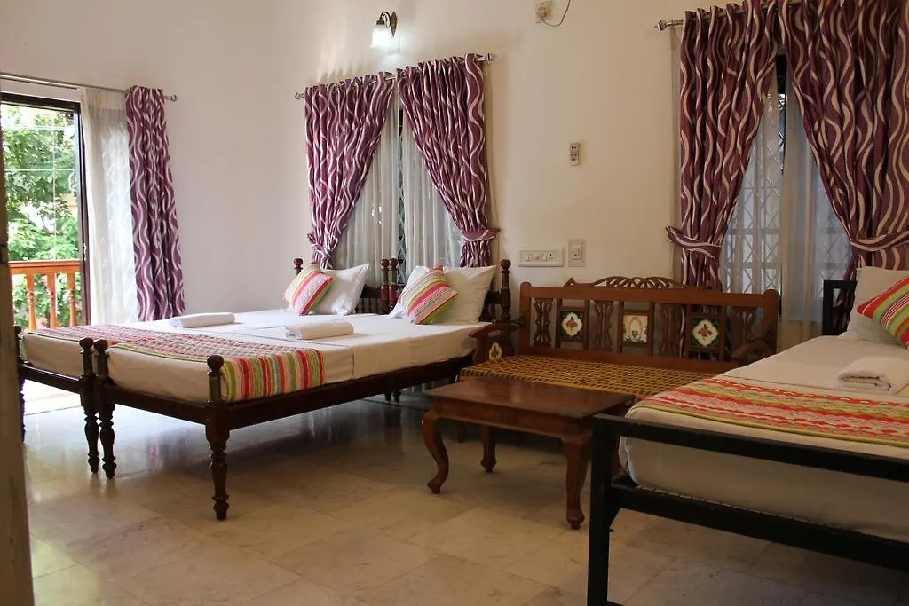 Hotel White Rose Kochi Bed & Breakfast