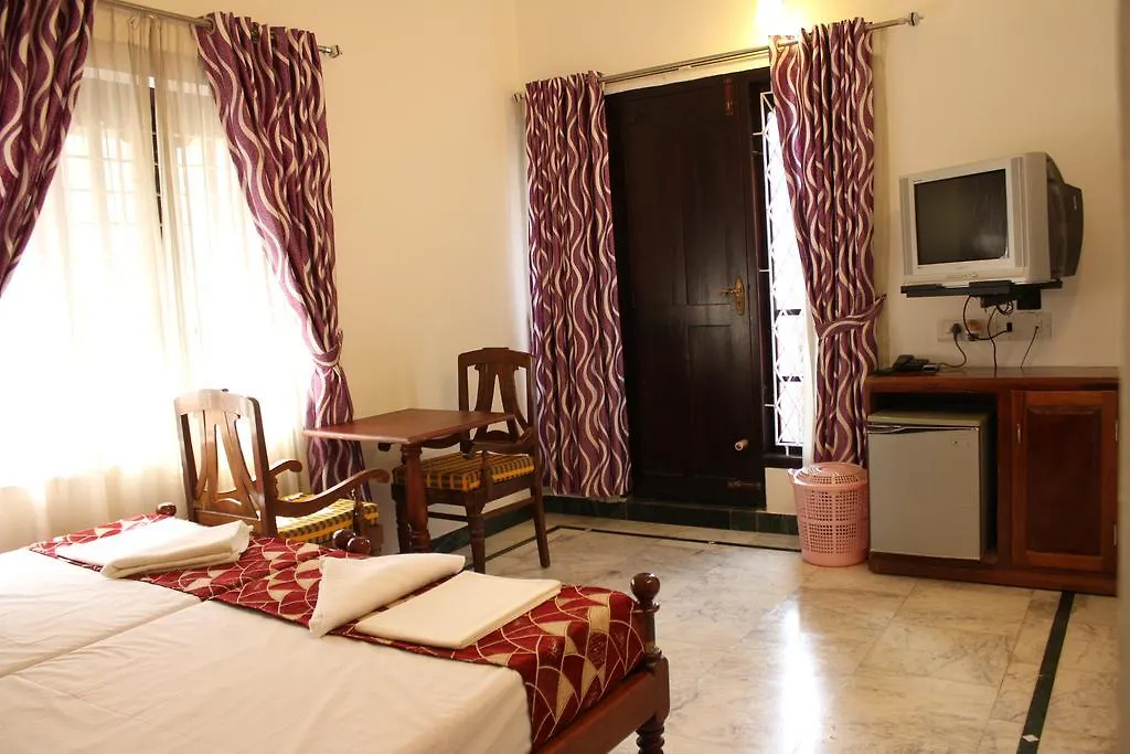 Hotel White Rose Kochi